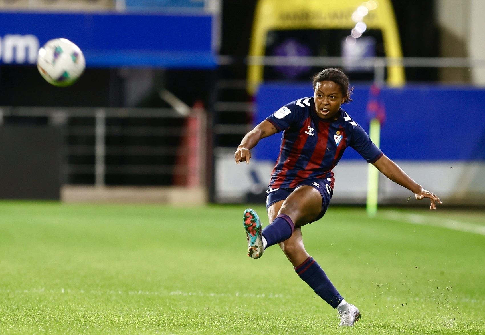 kenni_thompson_eibar