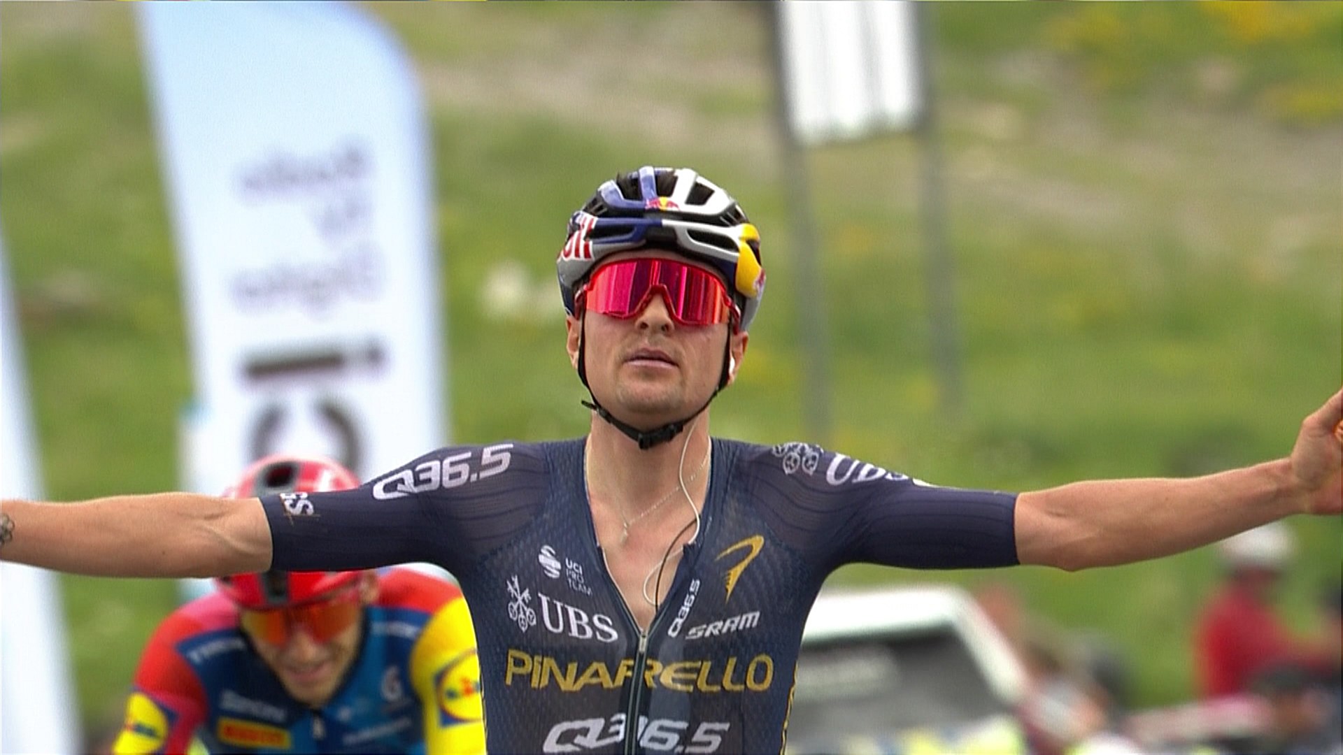 Ton Pidcock Andorran garaile